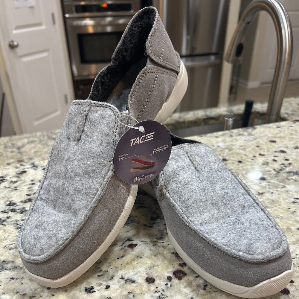 Clarks Collection Gorwin Step Loafer Grey Suede Leather Upper Men's Size 8M